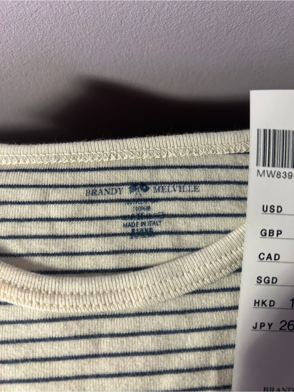 🧘‍♀️🌸Brandy Melville Striped Cream and Navy Knit Top - Picture 6 of 7